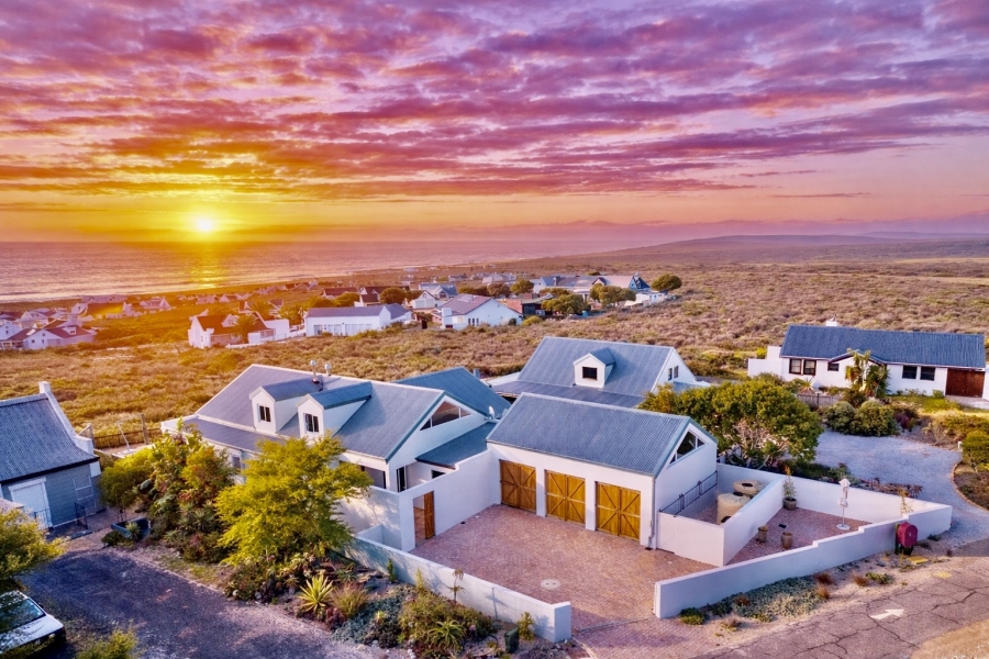 3 Bedroom Property for Sale in Grotto Bay Western Cape